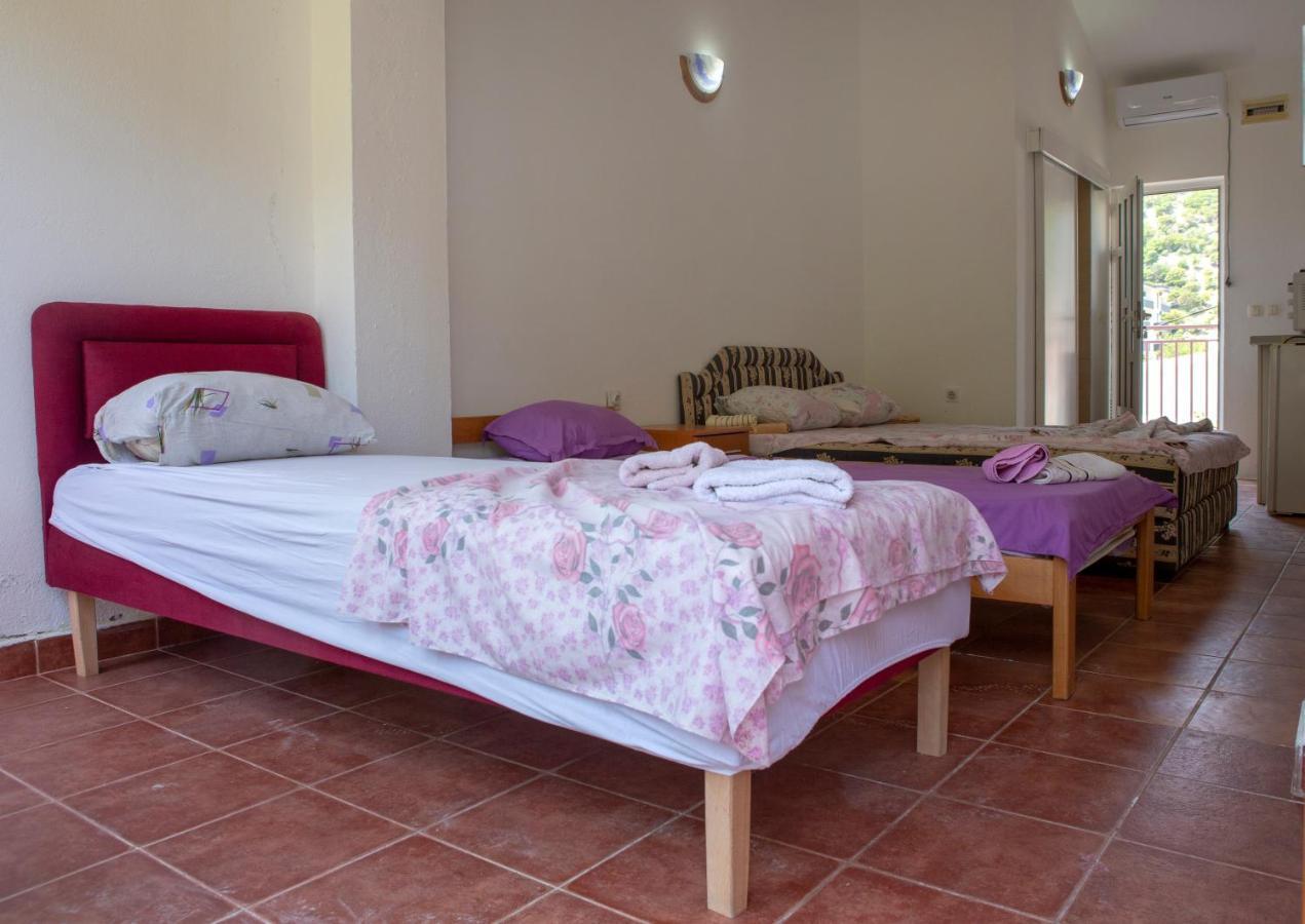 Family Apartments Vukcevic Čanj Eksteriør bilde