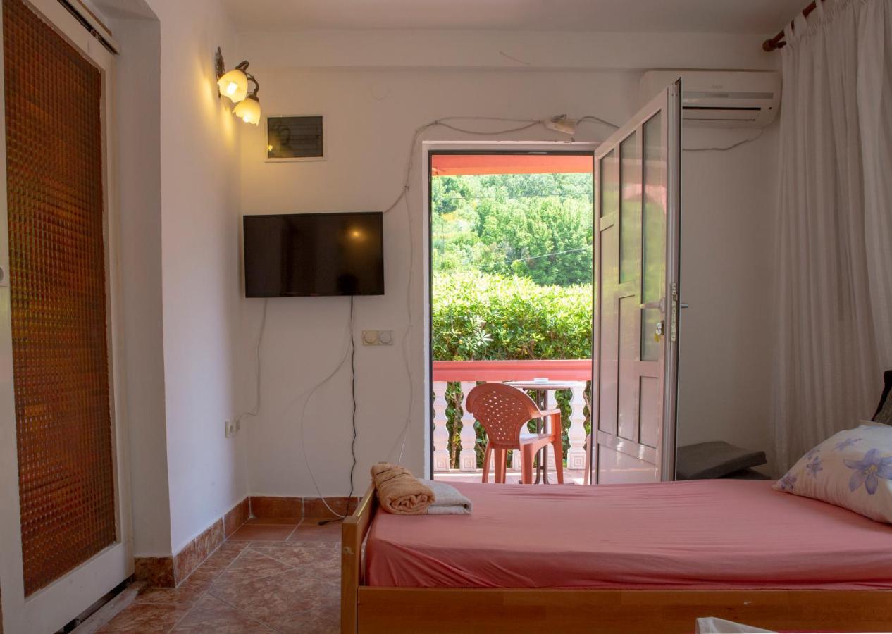 Family Apartments Vukcevic Čanj Eksteriør bilde