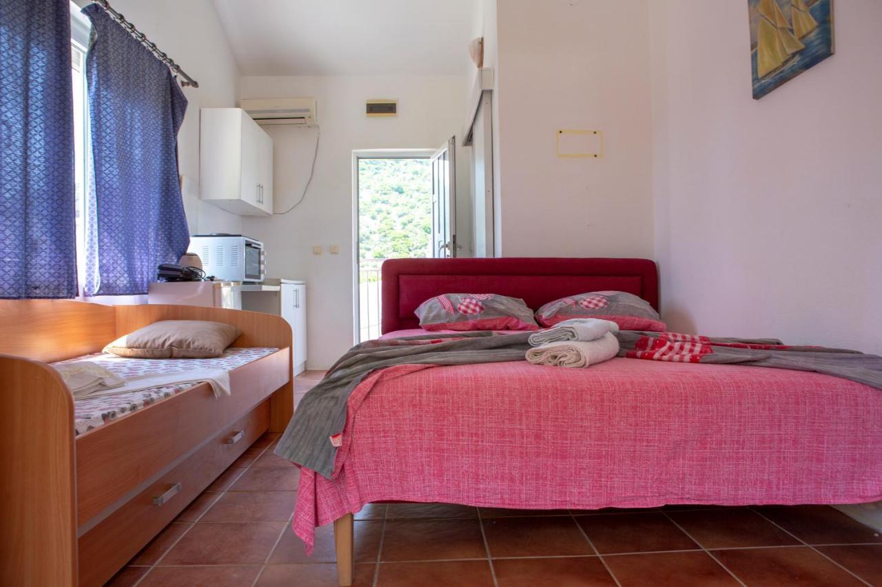 Family Apartments Vukcevic Čanj Eksteriør bilde